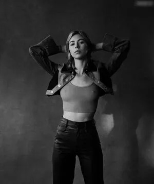 Hermione Corfield Thumbnail Picture