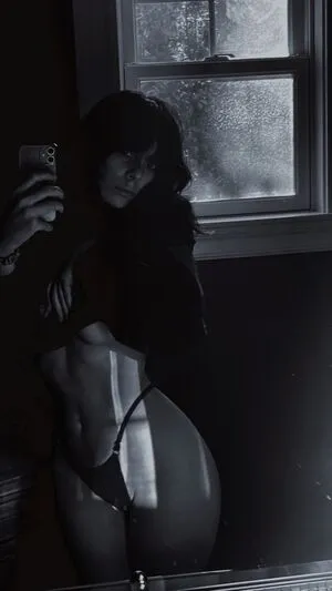 Heyitssarah Thumbnail Picture