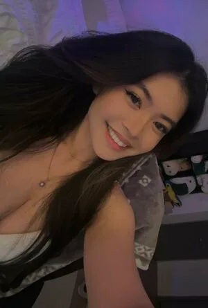 Heyitzmiks OnlyFans Leaked Free Thumbnail Picture - #9ngKShIRZ3