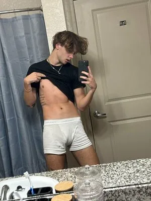 Heytroy Thumbnail Picture