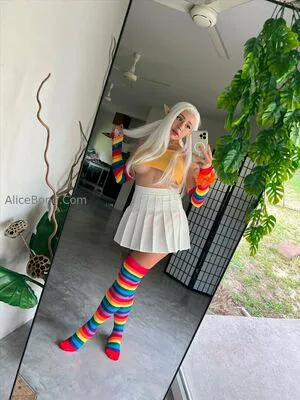 Hheadshhot Thumbnail Picture