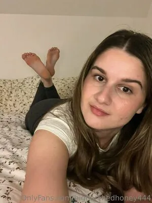 Higharchedhoney444 Thumbnail Picture