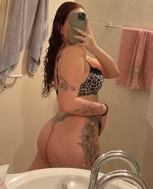 Hila Almog Thumbnail Picture