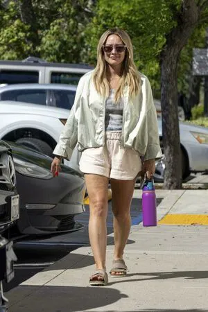 Hilary Duff OnlyFans Leaked Free Thumbnail Picture - #pdqtlMHIDE