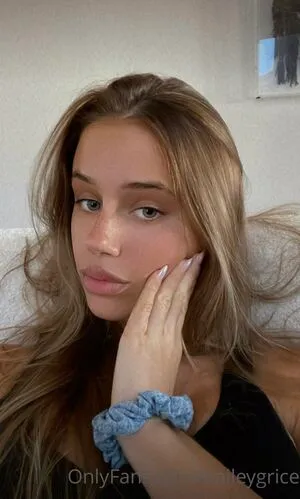 Hiley Gr1ce OnlyFans Leaked Free Thumbnail Picture - #b1lZQYEEmP