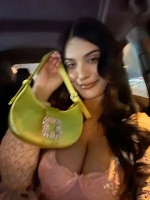 Hixra Asmr Thumbnail Picture