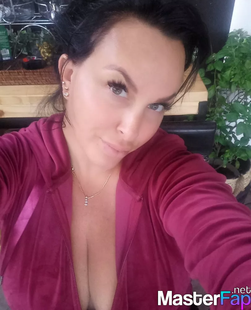 Holly halston onlyfans