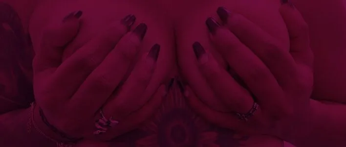 Holly Hell18 OnlyFans Leaked Free Thumbnail Picture - #0x1rGVxFAw