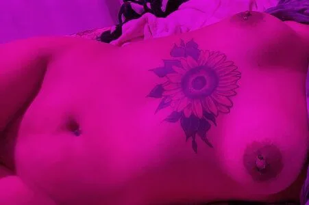 Holly Hell18 OnlyFans Leaked Free Thumbnail Picture - #jfBBLGQWTS