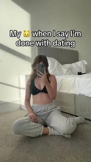 Holly Rivers OnlyFans Leaked Free Thumbnail Picture - #nmrHOd0e9M