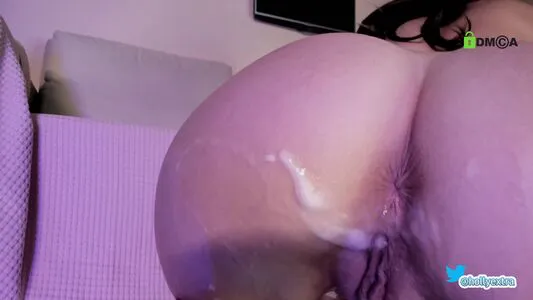 Hollyextra Thumbnail Picture