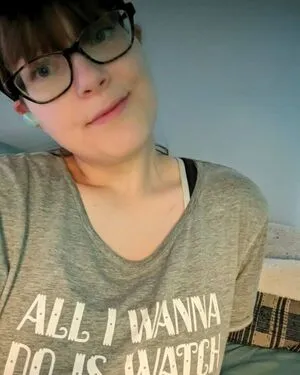 Hollygojiggly Thumbnail Picture