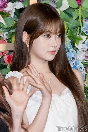 Hong Eunchae OnlyFans Leaked Free Thumbnail Picture - #7tzWk4WVzp