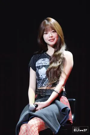Hong Eunchae OnlyFans Leaked Free Thumbnail Picture - #aQJQSTirLi