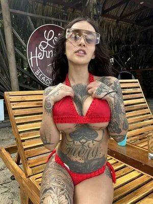 Hornyxnicole Thumbnail Picture