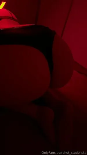 Hot Studentka Thumbnail Picture