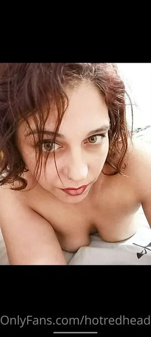 Hotredheada Thumbnail Picture