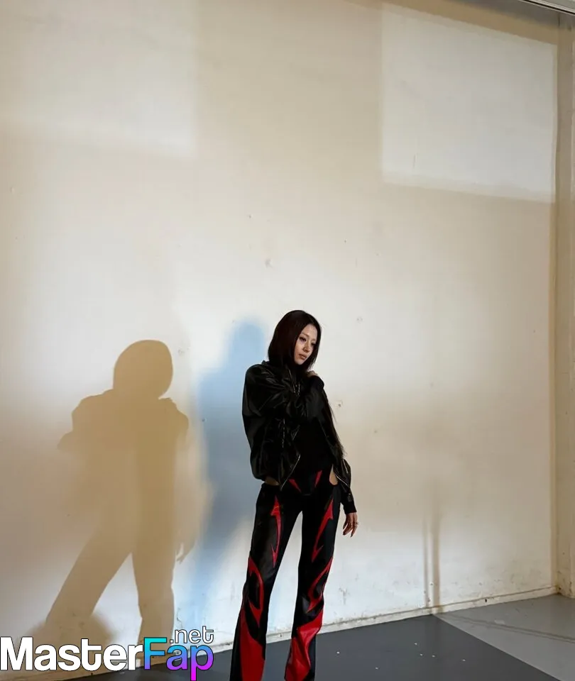 Huh Yunjin 1 OnlyFans Leak Picture - #obkSA4qIQG.