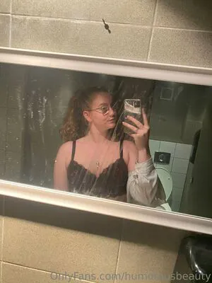 Humorousbeauty Thumbnail Picture
