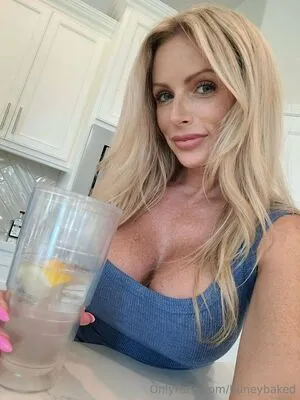 Huneybaked OnlyFans Leaked Free Thumbnail Picture - #eLIsbr6ooP