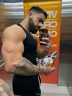 Hunkstripper OnlyFans Leaked Free Thumbnail Picture - #dMKZ19H6Hd