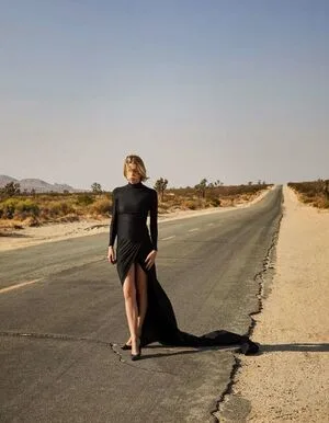 Hunter Schafer OnlyFans Leaked Free Thumbnail Picture - #otCdf0FU1f