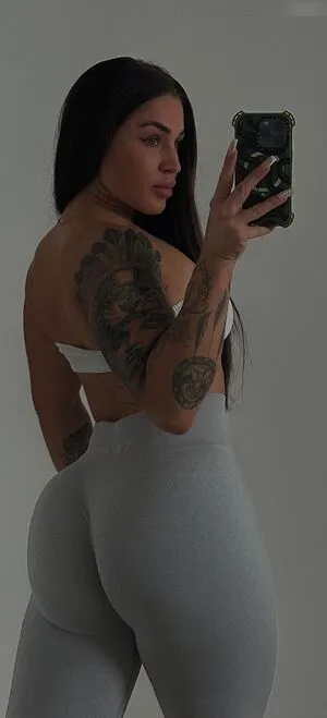 Iamcarrry Thumbnail Picture