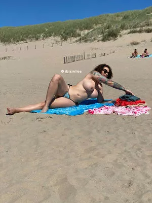 Ibi Smiles OnlyFans Leaked Free Thumbnail Picture - #RcBkqbCa7l