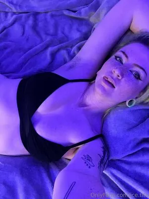 Ice Titz Thumbnail Picture