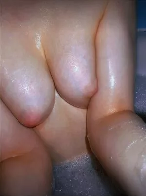 Id0lls Thumbnail Picture