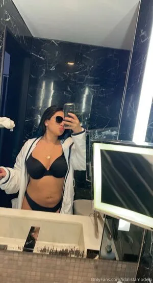 Idalislamodelo OnlyFans Leaked Free Thumbnail Picture - #Ijr4aomonc