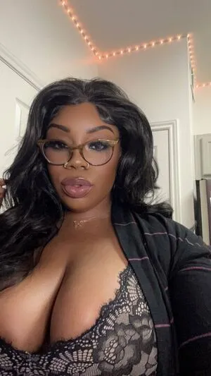 Ilooklikebaae Thumbnail Picture