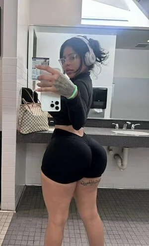 Iluvcinnie OnlyFans Leaked Free Thumbnail Picture - #wPkWkbzrEx