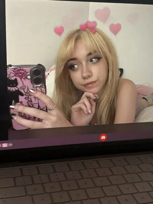 Iluvmeww OnlyFans Leaked Free Thumbnail Picture - #1awzyAHOYZ