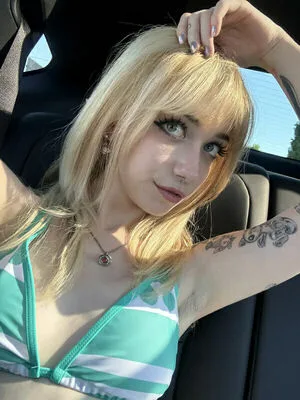 Iluvmeww Thumbnail Picture