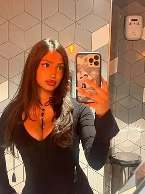 Imanimalikaa OnlyFans Leaked Free Thumbnail Picture - #ARyzhmCp74