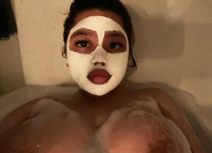 Imanluvr Thumbnail Picture