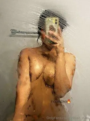Indian Diva Thumbnail Picture