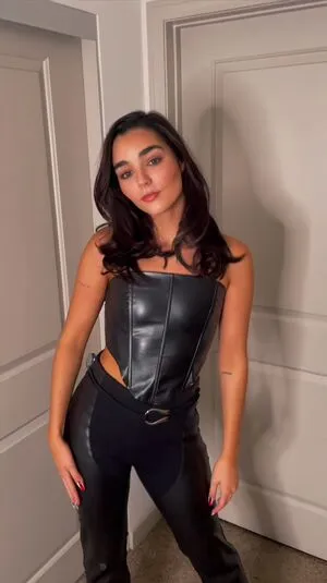 Indiana Massara Thumbnail Picture