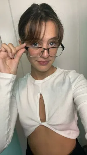 Indicababe Thumbnail Picture