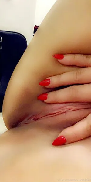 Inkedbrunette Thumbnail Picture