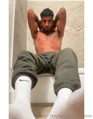 Instinctsin Thumbnail Picture