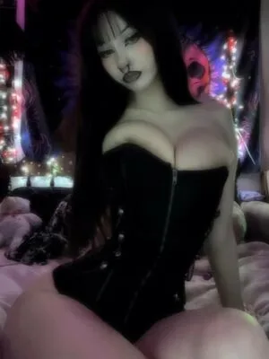 Ipukeglitter420 OnlyFans Leaked Free Thumbnail Picture - #bCWmPyWkBo