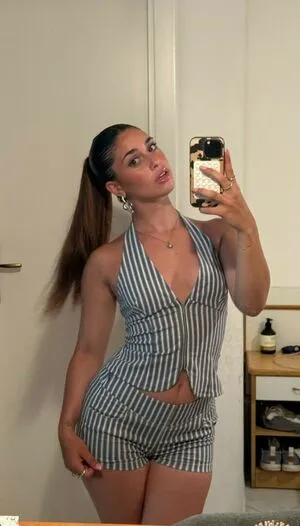 Iris Didomenico Thumbnail Picture