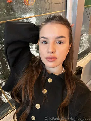 Iris Hot Babe OnlyFans Leaked Free Thumbnail Picture - #4v77kcGYLg