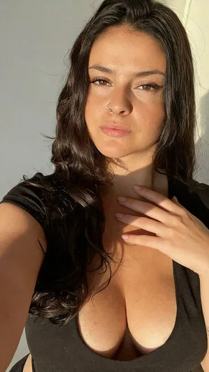 Iris Laurent OnlyFans Leaked Free Thumbnail Picture - #EtJS2uM7GI