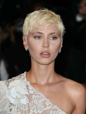 Iris Law OnlyFans Leaked Free Thumbnail Picture - #4oeFY814cM