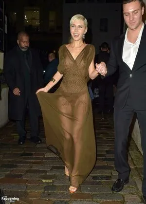 Iris Law OnlyFans Leaked Free Thumbnail Picture - #C2wiXziuK5