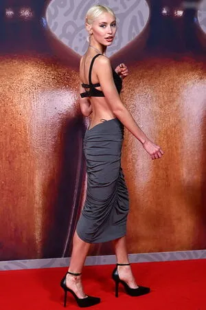 Iris Law OnlyFans Leaked Free Thumbnail Picture - #R0lPHfOdIR