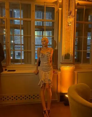 Iris Law OnlyFans Leaked Free Thumbnail Picture - #Y4RwXOb2Qz